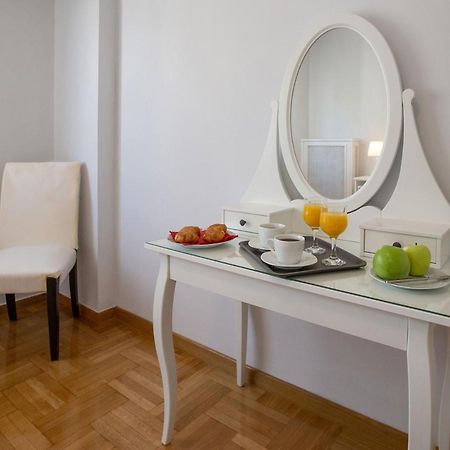 Upscale Luxury Athens Renovated Dream Home In One Of The Most Favorable Locations By National Gardens, Zoo & Hellenic Parliament In Syntagma And Stylish Exquisite Kolonaki Neighborhood Buitenkant foto